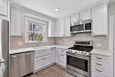 26 Montross Street, White Plains, NY 10603 - Photo 17