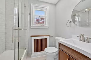 26 Montross St, White Plains, NY 10603 - Photo 25