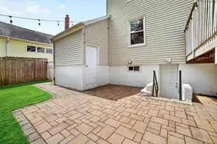 26 Montross St, White Plains, NY 10603 - Photo 33