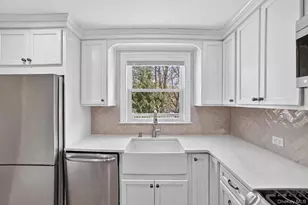 26 Montross St, White Plains, NY 10603 - Photo 15