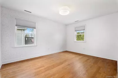 109 Lee Road, Scarsdale, NY 10583 - Photo 17
