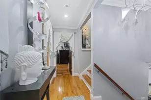 13 Noon Pl, Freeport, NY 11520 - Photo 15
