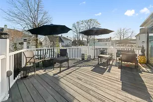 13 Noon Pl, Freeport, NY 11520 - Photo 23