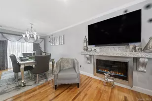13 Noon Pl, Freeport, NY 11520 - Photo 3