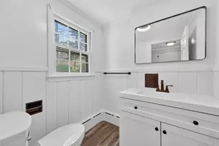 4 Scenic Dr, Poughkeepsie, NY 12603 - Photo 7