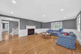 4 Scenic Dr, Poughkeepsie, NY 12603 - Photo 5