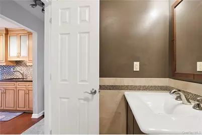 52 Sierra Vista Lane, Valley Cottage, NY 10989 - Photo 11