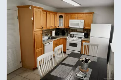 55 Gauguin Court #55, Middle Island, NY 11953 - Photo 7