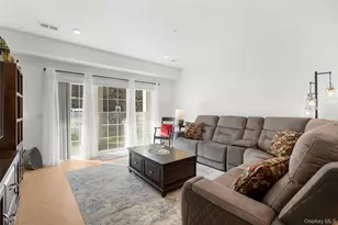 3570 Bennington Dr, Fishkill, NY 12524 - Photo 7