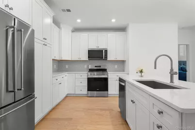 3570 Bennington Drive #1011, Fishkill, NY 12524 - Photo 5