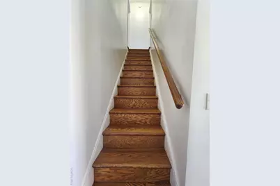 11 Coonley Court, New York, NY 10303 - Photo 7