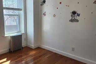 11 Coonley Ct, New York, NY 10303 - Photo 13