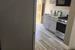 11 Coonley Ct, New York, NY 10303 - Photo 25