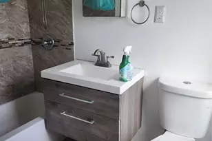 11 Coonley Ct, New York, NY 10303 - Photo 15