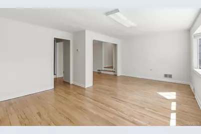 1936 Longvue Street, Yorktown Heights, NY 10598 - Photo 7