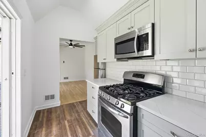 1936 Longvue Street, Yorktown Heights, NY 10598 - Photo 11