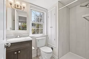 1936 Longvue St, Yorktown Heights, NY 10598 - Photo 17