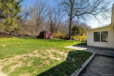 1936 Longvue Street, Yorktown Heights, NY 10598 - Photo 29