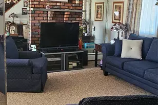 26 Clarke St, Brentwood, NY 11717 - Photo 5