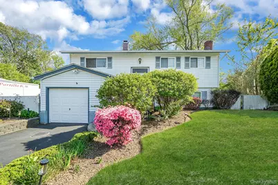 26 Clarke Street, Brentwood, NY 11717 - Photo 3