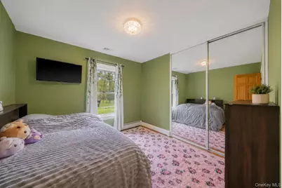 14 Belvoir Court, Ridge, NY 11788 - Photo 11