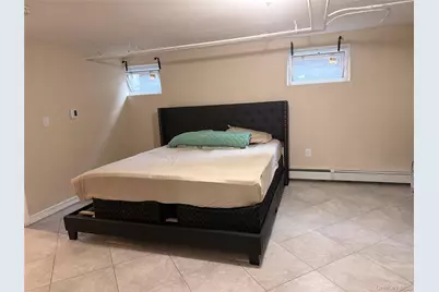 25 Crowell Street, Hempstead, NY 11550 - Photo 35