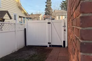 25 Crowell St, Hempstead, NY 11550 - Photo 5