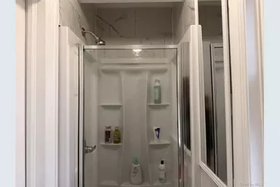 25 Crowell Street, Hempstead, NY 11550 - Photo 19