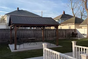 25 Crowell St, Hempstead, NY 11550 - Photo 43