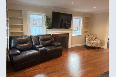 25 Crowell Street, Hempstead, NY 11550 - Photo 7