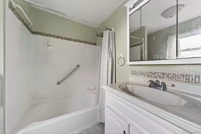 266 Neptune Avenue, West Babylon, NY 11704 - Photo 11