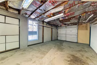 266 Neptune Avenue, West Babylon, NY 11704 - Photo 13