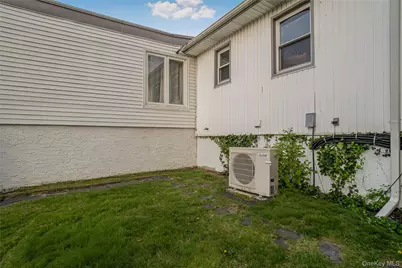 68 Riverdale Road, Valley Stream, NY 11581 - Photo 15