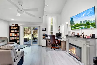 39 Quail Court, Manorville, NY 11949 - Photo 5