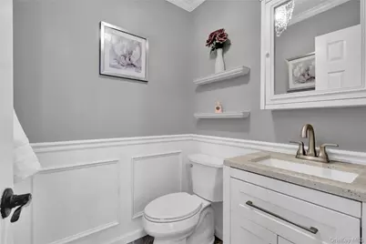 39 Quail Court, Manorville, NY 11949 - Photo 9