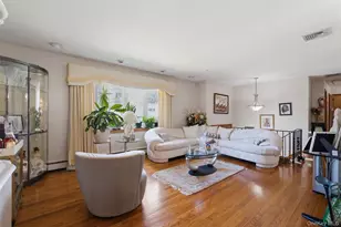 4 Faist Dr, Spring Valley, NY 10977 - Photo 13