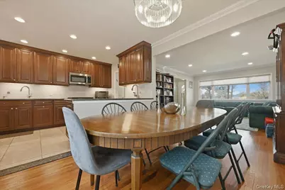 739 Dogwood Avenue, West Hempstead, NY 11552 - Photo 7