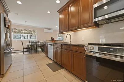 739 Dogwood Avenue, West Hempstead, NY 11552 - Photo 9