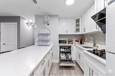 14220 Franklin Avenue #3A, Flushing, NY 11355 - Photo 5