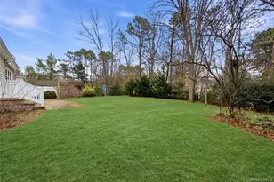 33 Timber Ridge Dr, Coram, NY 11727 - Photo 23