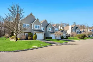 198 Erik Dr, East Setauket, NY 11733 - Photo 3