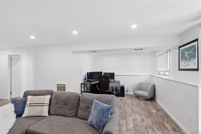 19 Fisher Road, Commack, NY 11725 - Photo 27