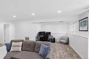 19 Fisher Rd, Commack, NY 11725 - Photo 27