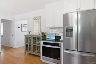 3 Triangle Dr, Setauket, NY 11733 - Photo 7