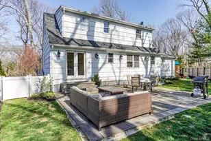 3 Triangle Dr, Setauket, NY 11733 - Photo 19