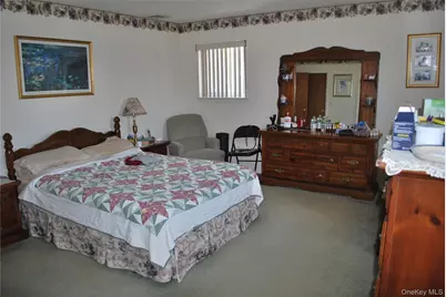 66 Laurel Drive, Massapequa Park, NY 11762 - Photo 11