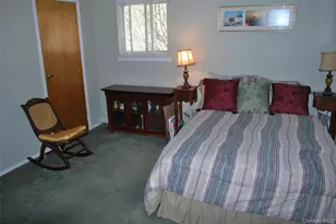 66 Laurel Dr, Massapequa Park, NY 11762 - Photo 13