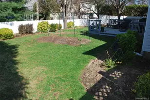 66 Laurel Dr, Massapequa Park, NY 11762 - Photo 19