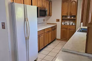 41 Wildwood Dr, Poughkeepsie, NY 12603 - Photo 13