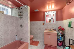 94-25 85th Rd, Woodhaven, NY 11421 - Photo 13